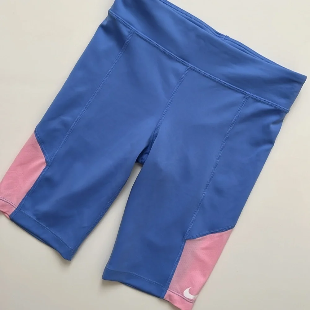 NWOT Girls Nike Dri-Fit Size Medium Blue & Pink Tight Fit Bike Shorts